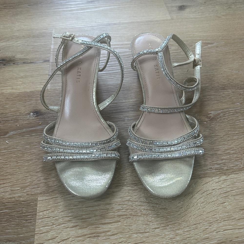 Sparkly gold 1 inch heel size 8
